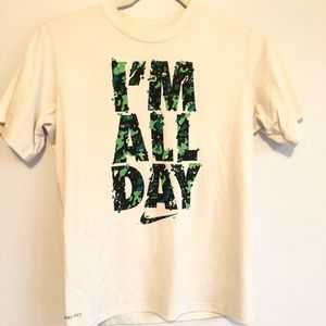 Nike Dri-Fit White Boys Tee Shirt Size Medium